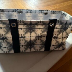 Thirty-One Black and Gray Patterned Storage Tote